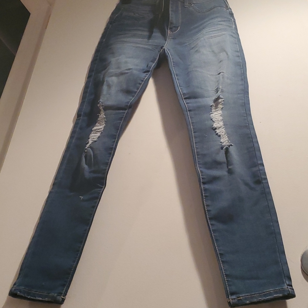 Jeans - Picture 2 of 3